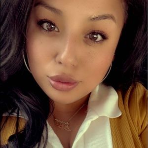 Meet your Posher, Myra